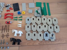 Vintage LEGO Castle: Black Falcons Knight's Castle 6073 99% Complete