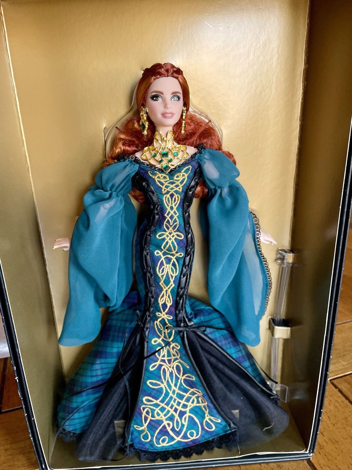 Barbie Sorcha Global Glamour Collection cadeau de prestige NRFB pour passionné d'art