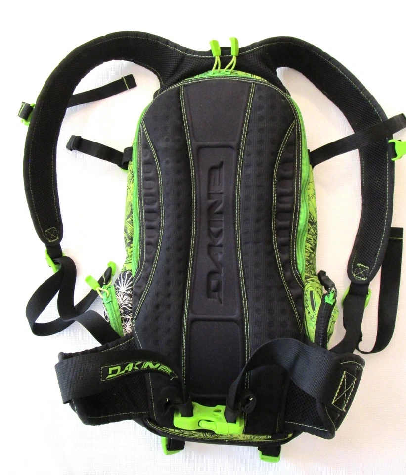 DAKINE NOMAD 100oz 3L Hydration Pack Backpack Biking Hiking Green Black White - Image 4 of 4
