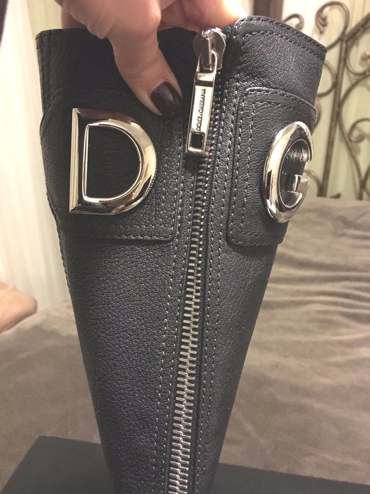 Dolce & Gabbana Mujer Negro Cremallera DG Logo Botas de Cuero, D&G Talla 35.5, EE. UU. 5.5 Foto 3 de 4
