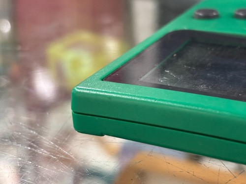 NINTENDO GAMEBOY POCKET IN GREEN - MODEL MGB-001 / SCREEN BURN - Picture 8 of 16