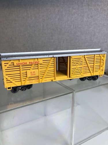 DE COLECCIÓN REVELL ESCALA HO U.P. UNION PACIFIC # 4020 GANADO MADERA LISTÓN Box Car (KE304) | Zustand: Used