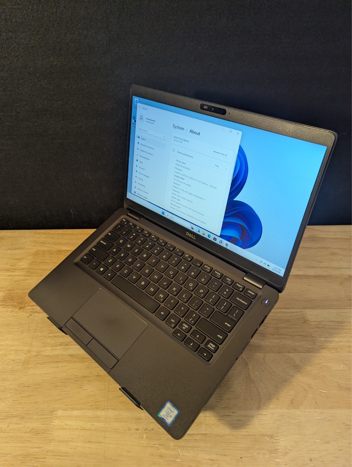 dell latitude 5300, 13.3-Inch Laptop, with Intel Core i5-8365U, 512 GB SSD (Solid State Drive), Windows 11 Pro