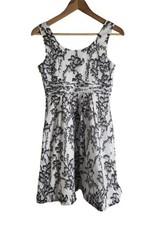 Loft White & Gray Fitted Bodice Flare Skirt Floral Print Knee Length Dress Sz OP
