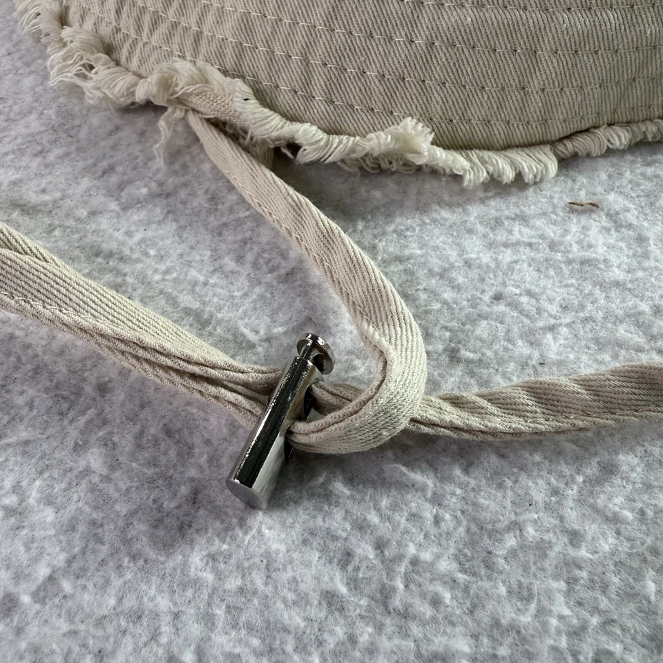 Chapéu balde Jacquemus le Bob Artichaut branco 100% algodão pequeno - Imagem 3 de 4