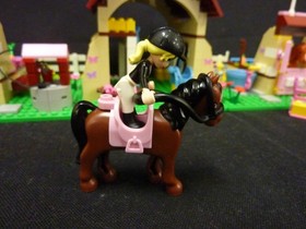 LEGO FRIENDS HEARTLAKE STABLES 3189 COMPLETE SET DIRECTIONS NO SEPARATOR OR BOX