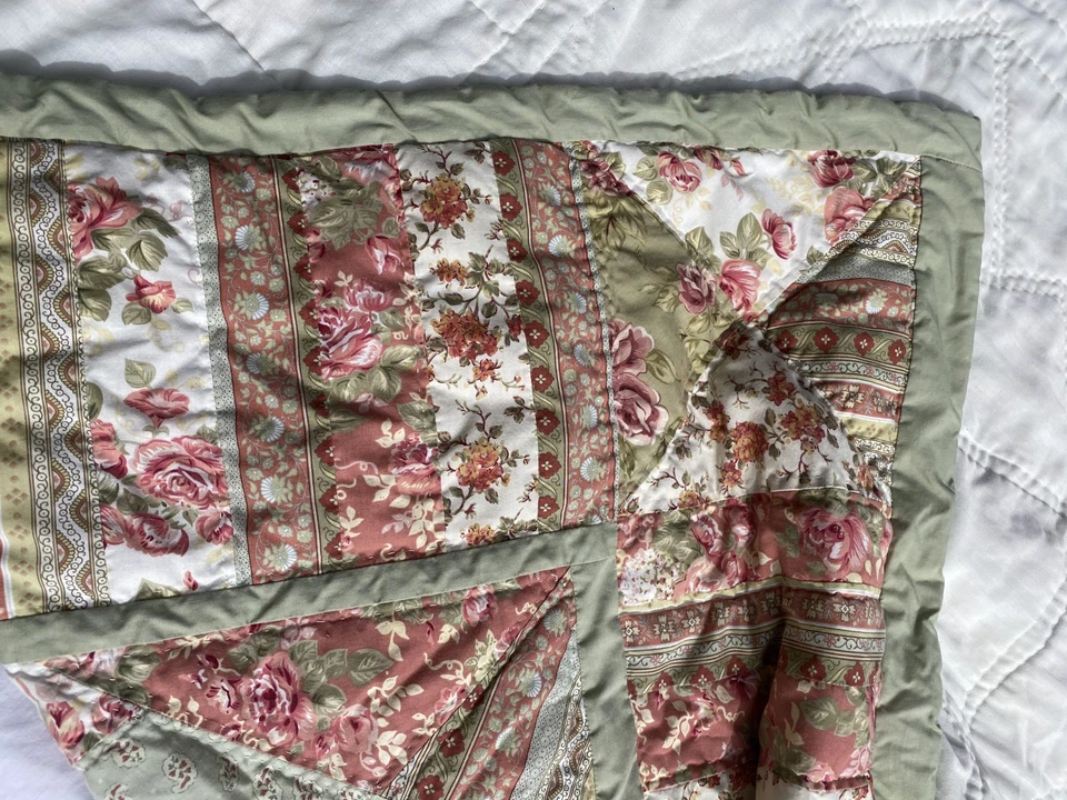 复古鼠尾草花卉双小屋核心农舍手工绗缝被子 2 个枕套  — 第 4/4 张图片