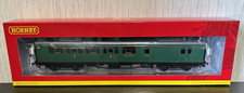 Hornby R4884A SR Bulleid Suburban Brake 3rd Coach 2846, Southern Green - BNIB
