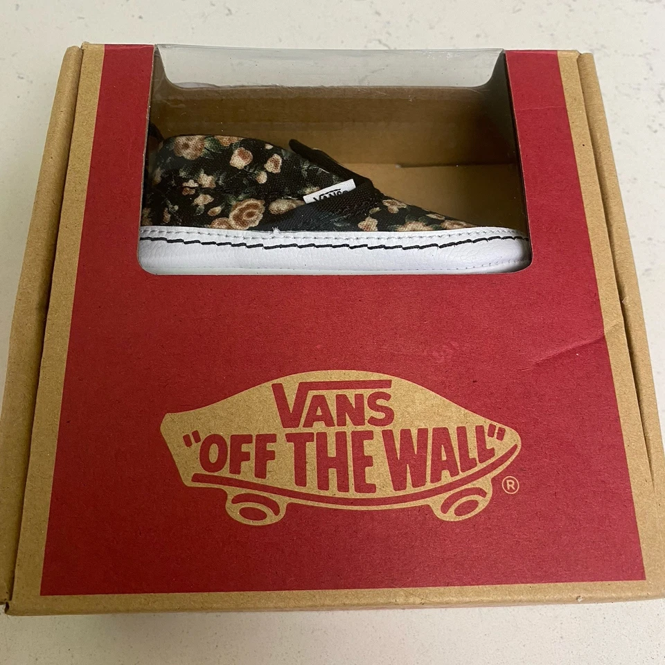 范斯 Slip-On V 婴儿床 婴儿 尺寸 3.0 玫瑰梦 黑色 粉红色 花卉 全新带盒 — 第 3/4 张图片