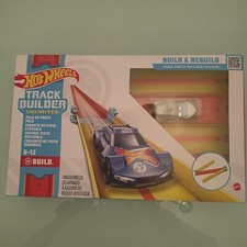 HOT WHEELS TRACK BUILDER UNLIMITED FOLD UP TRACK PACK STUNT W/1 CAR NIB