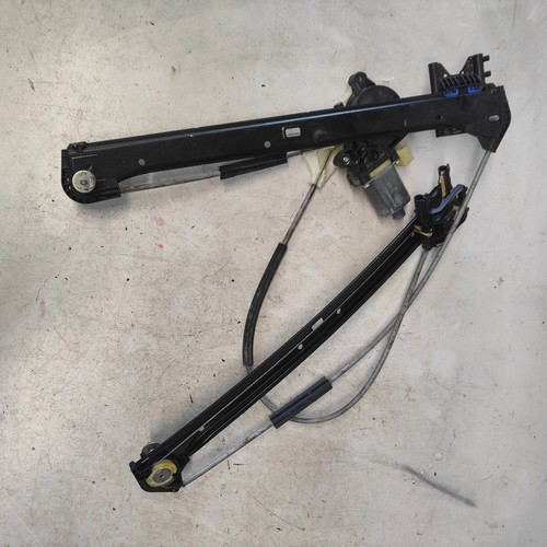 AUDI A3 8V 2015 FENSTERHEBERMOTOR FAHRERSEITE VORNE RECHTS 8V3837462A