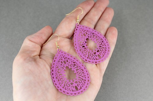 Pendientes Magenta Lágrima Cuelga MUY Ligeros Filigrana 2 5/8" Largo Pergamino - Imagen 4 de 11