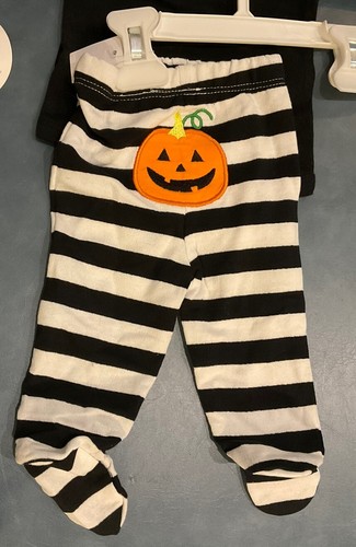 Koalakids Black/White “My 1st Halloween” Two Piece Footed Boy’s Newborn NWT - Picture 6 of 7