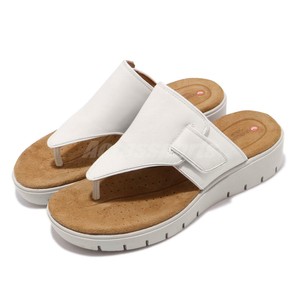 clarks white flip flops