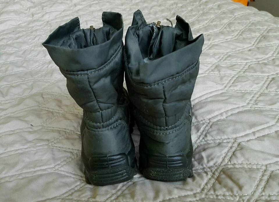 Top Dry boys girls Snow/Winter boots size 24 |