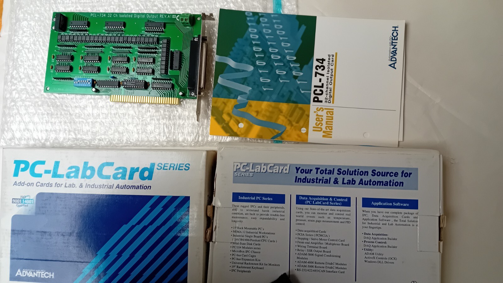 Carte Advantech PCL-734 pour sorties numériques isolées contre surtensions