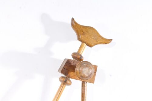 alter Gehstock Stock mit Rollen Holz Rollstock Tragehilfe Gehhilfe Vintage - Picture 2 of 12