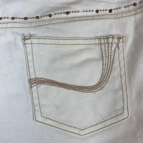 Route 66 Denim Short Women's Size 16 White Mid Rise 5-Pocket Embroidered Floral - Picture 7 of 11