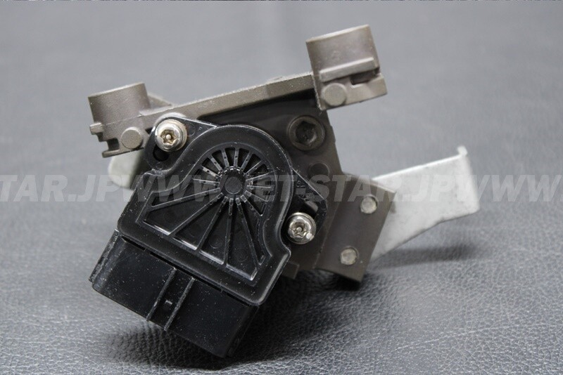 ULTRA310XSE'17 OEM (Throttle) LEVER-ASSY-THROTTLE Used ULTRA310XSE'17 OEM (Throttle) LEVER-ASSY-THROTTLE Used
