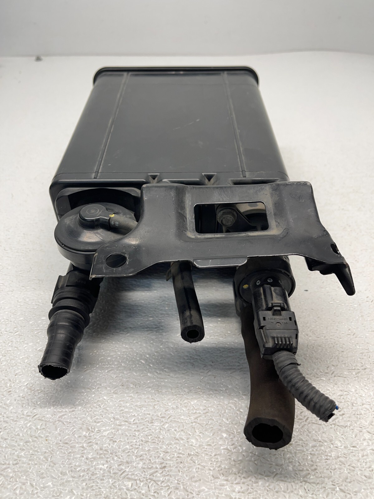 0406 TOYOTA SIENNA FUEL GAS CHARCOAL VAPOR EVAPORATOR EVAP CANISTER