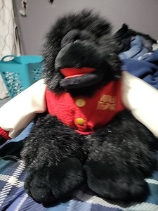 Dan Dee Collector's Choice Singing Wild Thing Lights-Up Gorilla Plush 10"