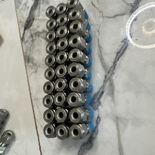 Lot Of 30 Swagelok Ss-400-1-2