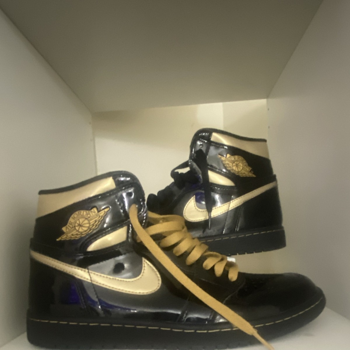 Jordan Air Jordan 1 Retro Black Gold Patent Leather High Top 