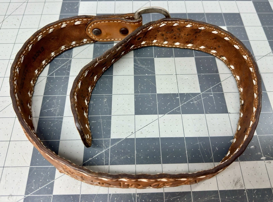 Cinturón de cuero vintage años 80 con nombre en relieve “MORGAN”. ¡Único en su clase! Foto 3 de 4