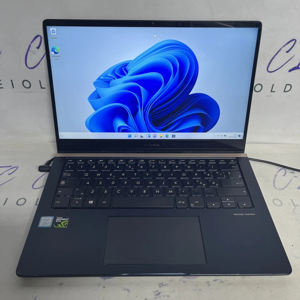 Notebook asus Zenbook Gaming  (intel Core I7 8gb Ram Ssd 240gb ) Windows 11 Home - Immagine 2 di 4