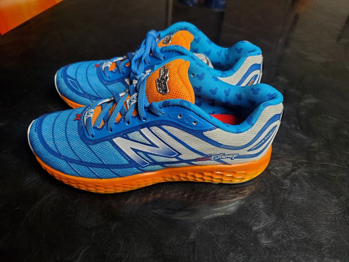 Disney Sneakers New Balance Disney Run Donald Duck Special  display picture 2