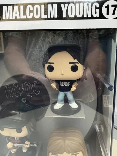 AC/DC Back in Black 1980 Young Rudd Johnson POP! Albums #17 Vinyl Figur Funko - Imagen 2 de 4