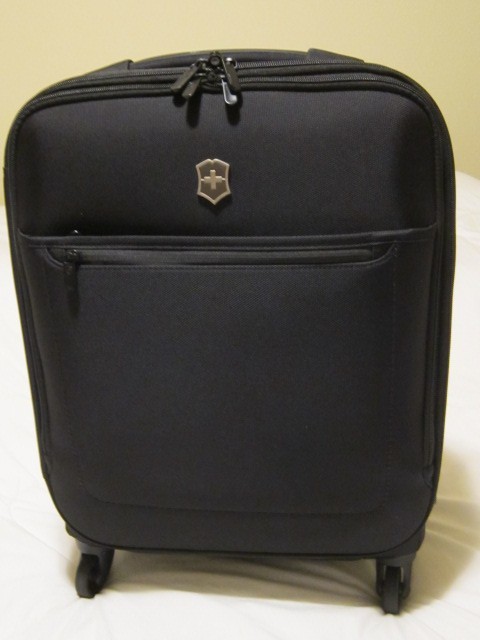 Victorinox AVOLVE 3.0 Global Carry-On Spinner (Model 601399)