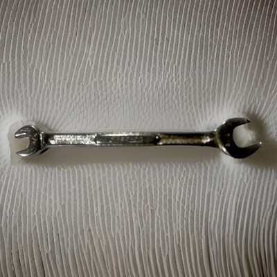 Wrench By SNAP-ON Double Open End Sizes 1/4  & 5/16  # VS 810 USA Quality  