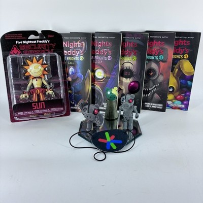 Five Nights at Freddy's Bundle Fazbear Frights 1-5 Action Fig Sun + 3 Miniatures