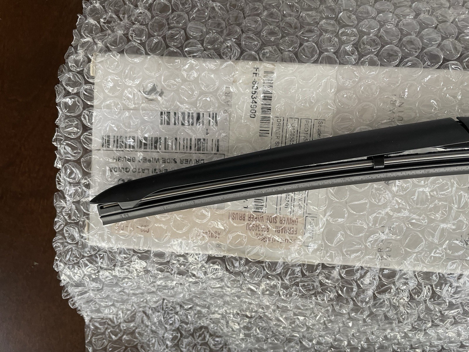 FERRARI PART NUMBER 80534900 DRIVER SIDE WIPER BRUSH NEW