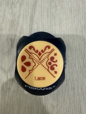 Fiskars 3 In 1 Corner Punch Lace Brand New