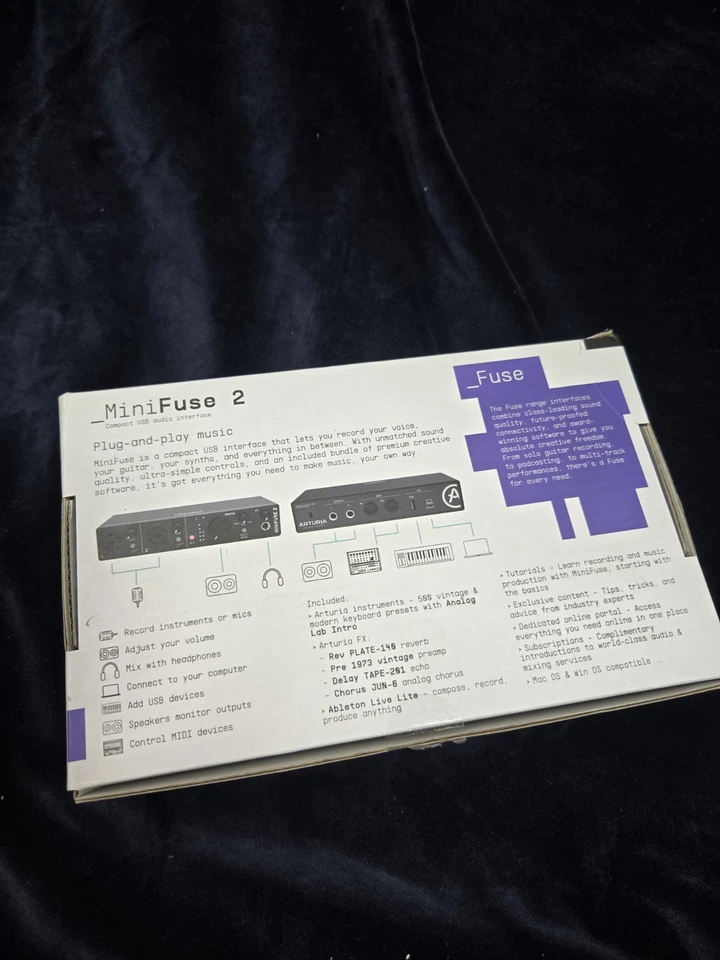 Interfaz de audio USB compacta Arturia MiniFuse 2 negra (caja abierta) Foto 2 de 4