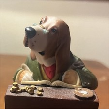 Basset Hound Accountant Robert Harrop Figurine