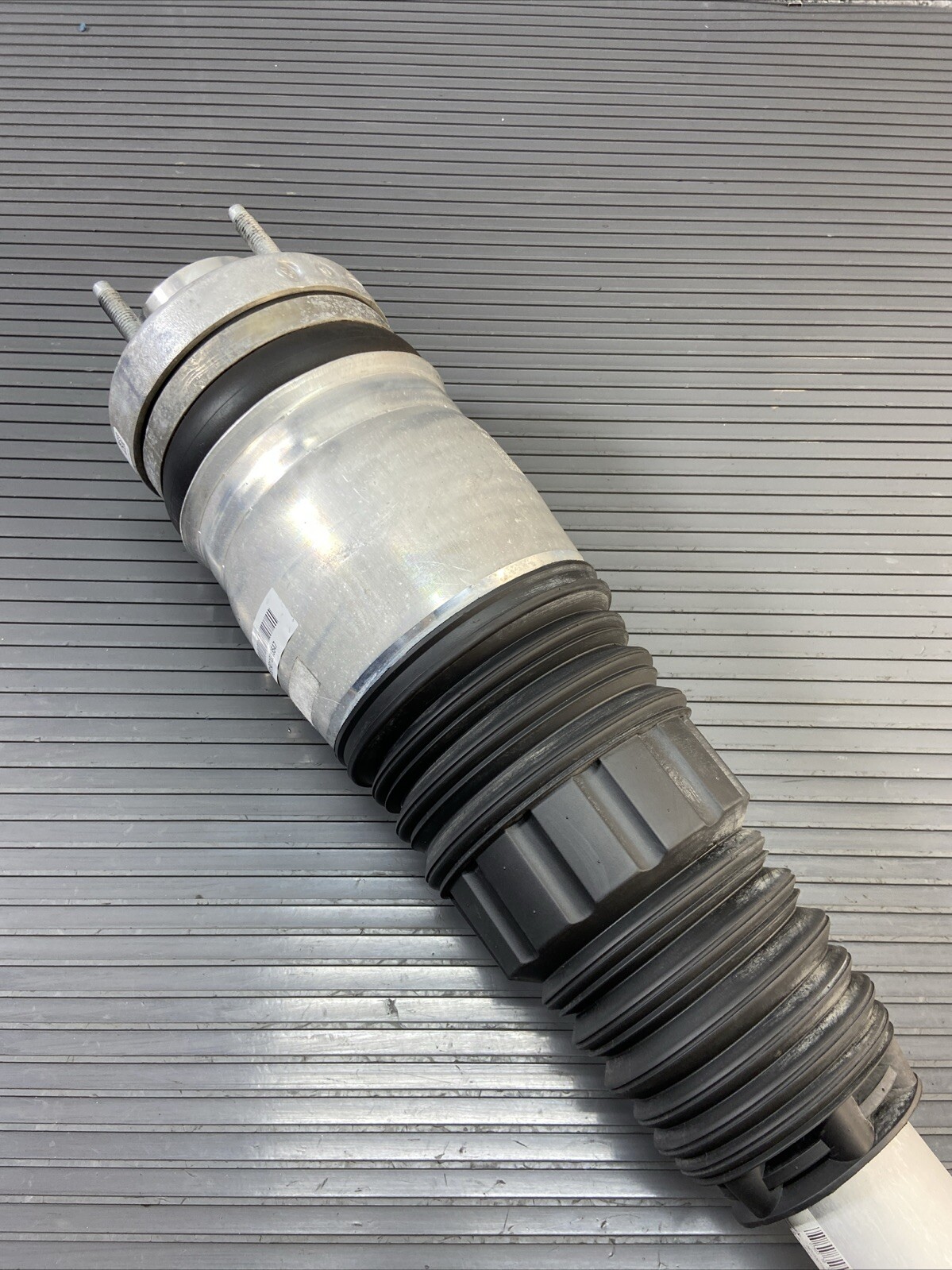 2017-2020 Maserati Levante Front Left Air Strut Shock Absorber OEM