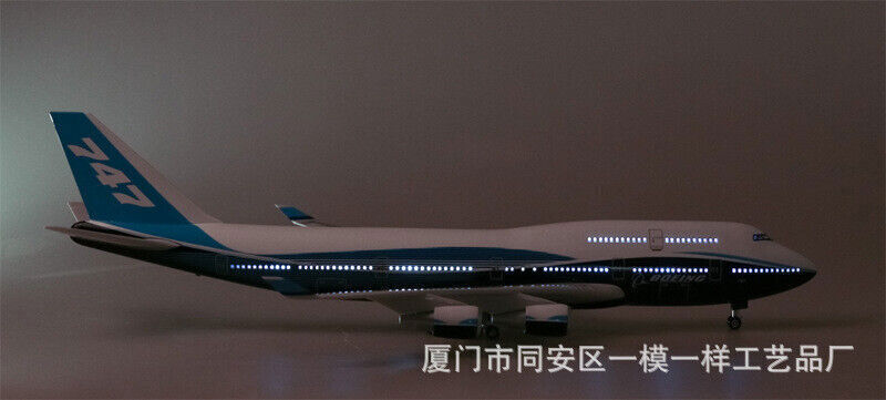 1/150 Scale Boeing 747 Airplane LED Lamp Voice Passenger Plane