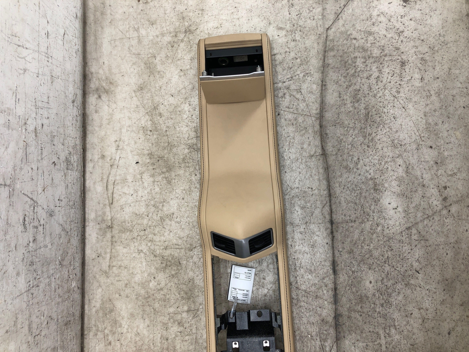 ASTON MARTIN RAPIDE FRONT CENTER CONSOLE COMPARTMENT BEIGE LEATHER OEM