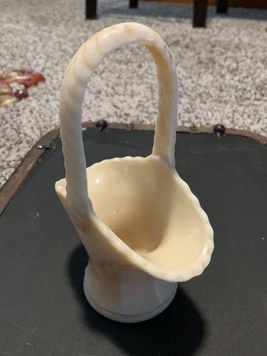 Vintage Westmoreland Peach Custard Milk Glass Basket Vase Handle 7"