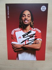 Sacha Boey "Bayern Munich" autograph signed 10x15 cm postcard 2023/24