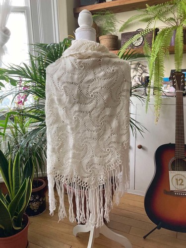 White wedding triangle fringed shawl with faux leather strap /woman top - Picture 3 of 6