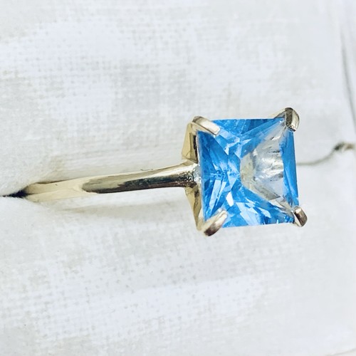 2.50 Ct 10k Yellow Gold Princess Cut Blue Topaz Engagement Wedding Ring Size 9.5 - Picture 3 of 9
