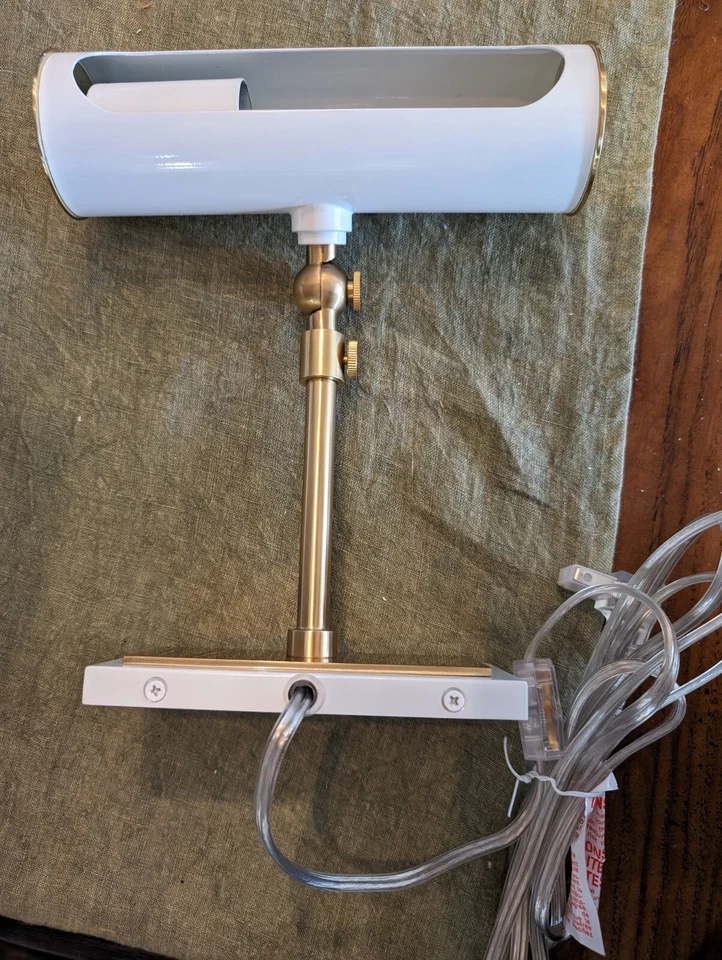 Luz de imagen Nayra POTTERY BARN - blanca/latón - CAJA ABIERTA Foto 2 de 4