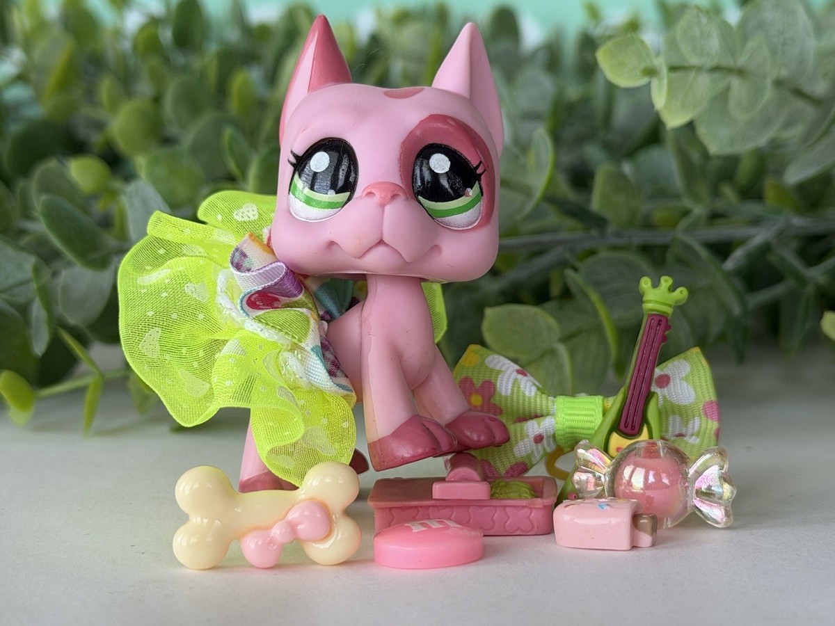 Littlest Pet Shop 2598 LPS Authentic Magenta Pink Great Dane