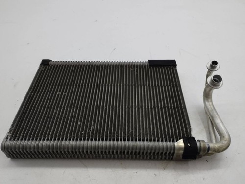 Mercedes-Benz E W213 2017 Klimaverdampfer Kondensator 332161519 2017 AMD167264