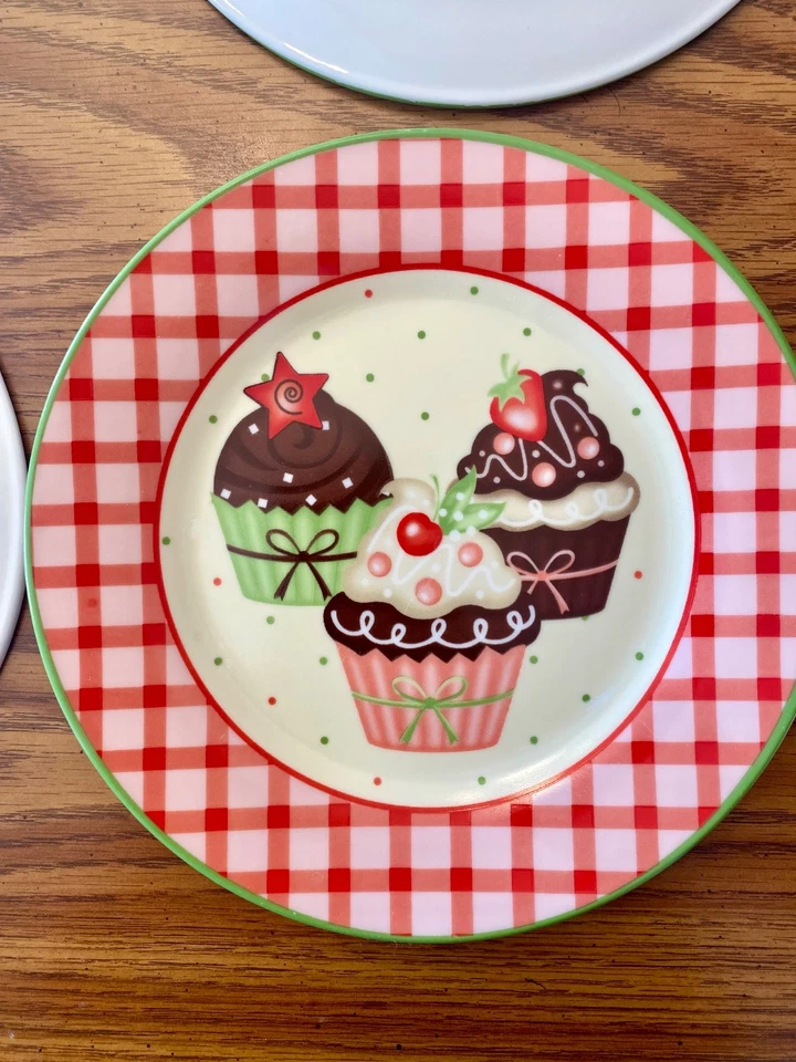 Platos de almuerzo Trisa cumpleaños cupcakes fiesta 8 pulgadas postre rosa verde Foto 2 de 4