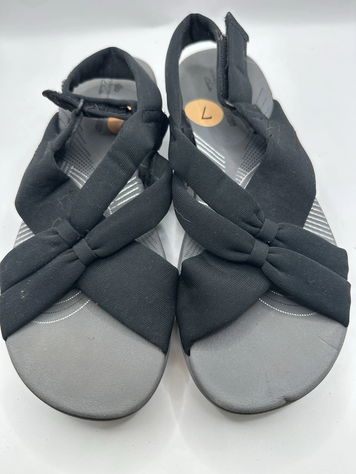 Sandali Clarks Cloudsteppers con cinturini yoga